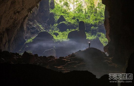 探秘越南最大洞穴 通往地心的通道？(圖)