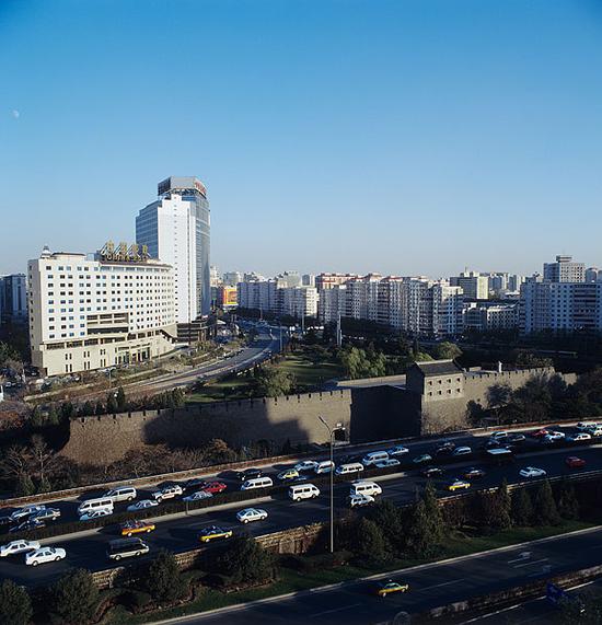 西便門外大街，明城墻遺址