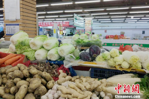 超市里的蔬菜。<a target='_blank' href='http://www.chinanews.com/' >中新網(wǎng)</a>記者 李金磊 攝