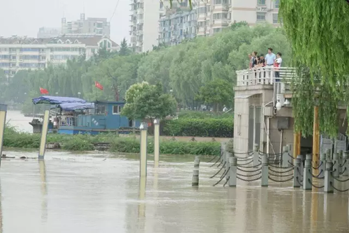 錢塘江流域暴發(fā)建國后第二大洪水 百年古橋被沖毀