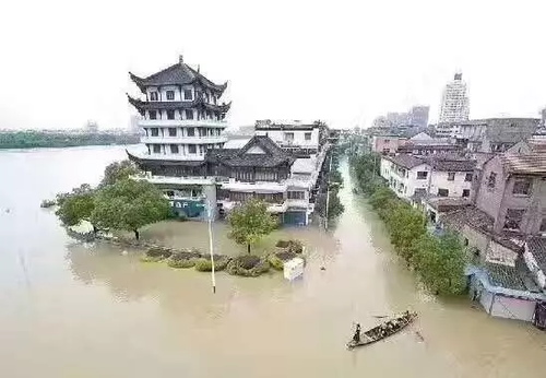 錢塘江流域暴發(fā)建國后第二大洪水 百年古橋被沖毀