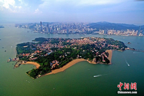 資料圖：鳥瞰鼓浪嶼全景。 王東明 攝