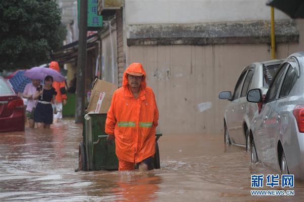 (環(huán)境)(1)暴雨襲長沙