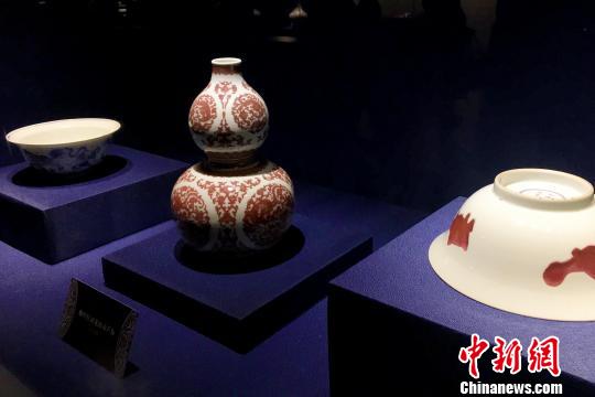 “明韻清風(fēng)——景德鎮(zhèn)窯皇家瓷器藝術(shù)展”10日在安徽合肥開展。此次展覽共展出130余件(套)明清時期景德鎮(zhèn)窯瓷器?！垙?攝