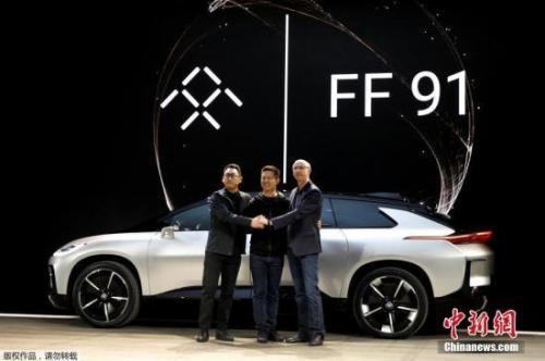 北京時間1月4日上午，樂視旗下法拉第(Faraday Future)在CES 2017展上發(fā)布了首款量產(chǎn)電動車——FF91。