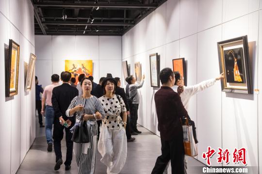 “漆彩盛世”漆藝作品邀請(qǐng)展開(kāi)幕近百件漆藝作品福州展出