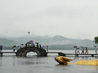 “杭州西湖日” 雨中游西湖